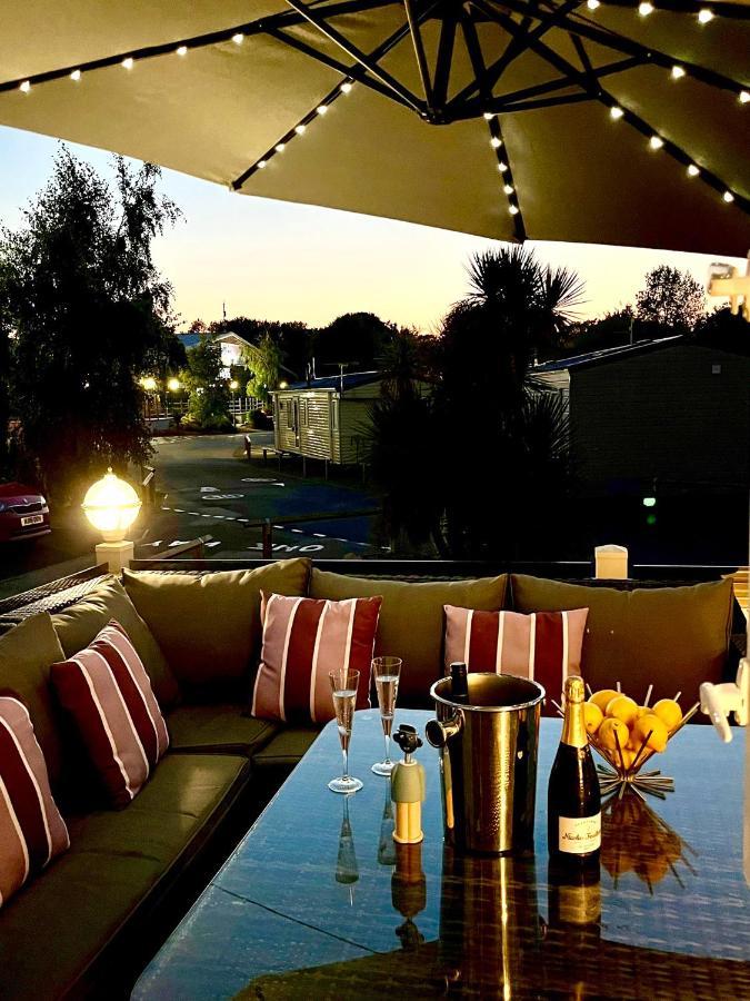 Good Ship Lollipop Lodge - Birchington-On-Sea - 6 Mins Drive To Minnis Bay Beach Exterior photo